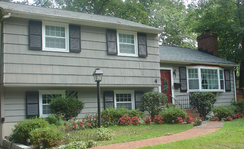 Double Hung Windows and Bay Window with Colonial Grids Double Hung Windows and Bay Window with Colonial Grids
